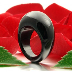 Ring aus echtem Onyx, mit W�lbung, glatt, schwarz, massiv