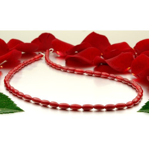 Schmuck-Krone - Edelsteinschmuck Kette aus echter Koralle in Reisform, rot, Korallenkette f�r Damen